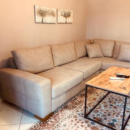 Qemal Stafa Apartment Tirana Exterior photo